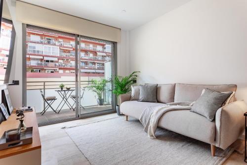 Two-Bedroom Apartment with Balcony and Terrace image 7