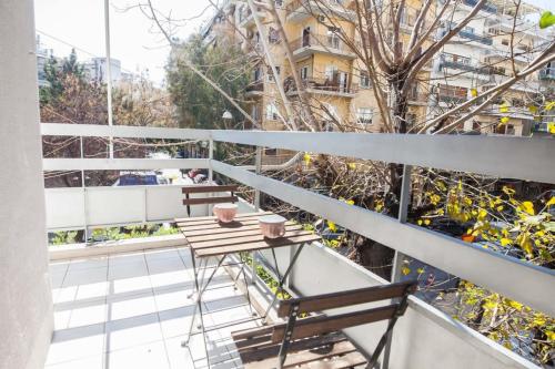 Amazing apartment at Exarcheia - image 4