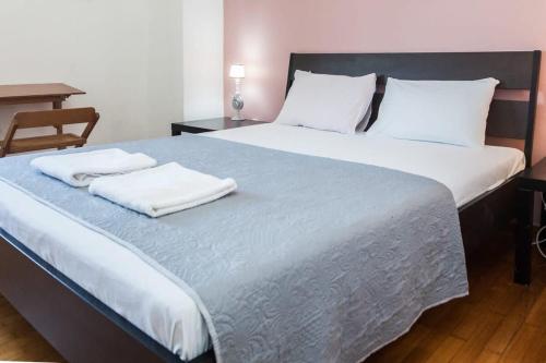 Splendid Apt Located in the Historic Area of Exarcheia - image 12