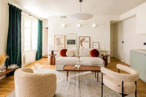 Air Conditioned Family Apartment with 2 bedrooms and 2 bathrooms - image 5
