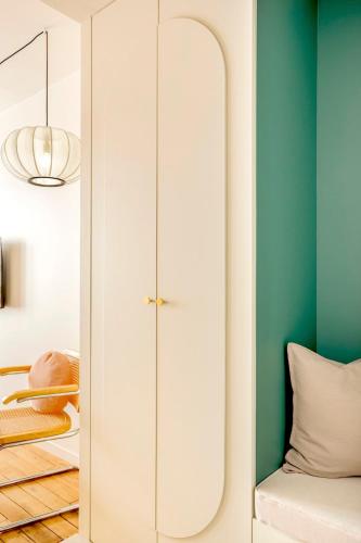 Air Conditioned Family Apartment with 2 bedrooms and 2 bathrooms - image 14