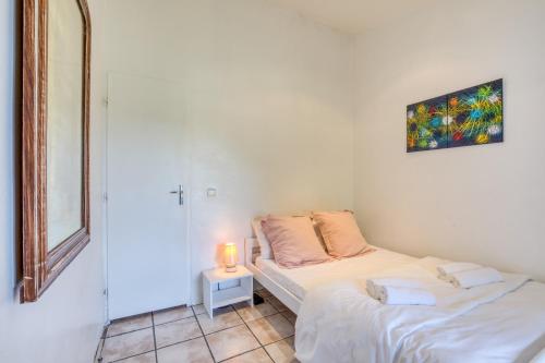 Mas des Cypres-Ensemble de 4 Mazets Mas des Cypres-Ensemble de 4 Mazets