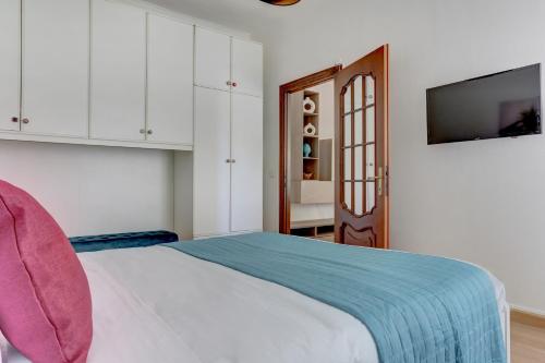 Vatican Apt Doria 64 - Home and More - main image