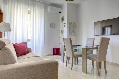 Vatican Apt Doria 64 - Home and More - image 13