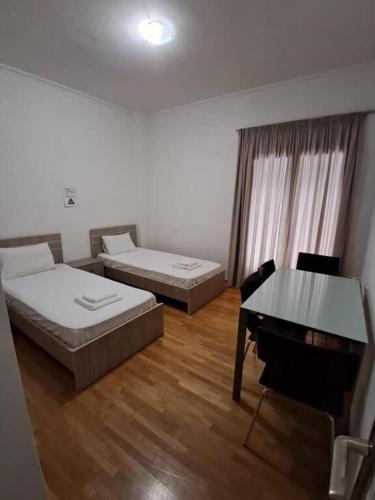 Glamorous Apt in central Athens - image 10