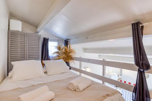 Mas des Cypres-Ensemble de 4 Mazets Mas des Cypres-Ensemble de 4 Mazets