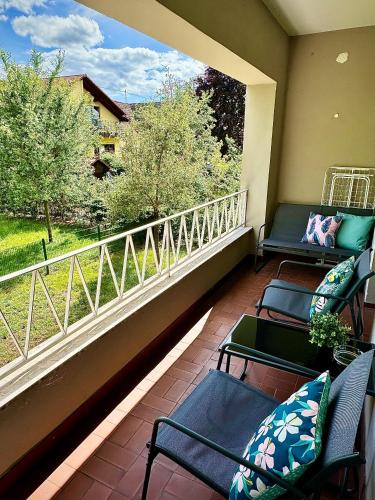 陽台/露台, Großzügiges & freundliches Apartment mit Balkon (Großzugiges & freundliches Apartment mit Balkon) in 迪林根/薩爾