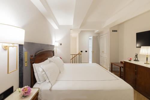 Grand Hotel Parker's - image 3