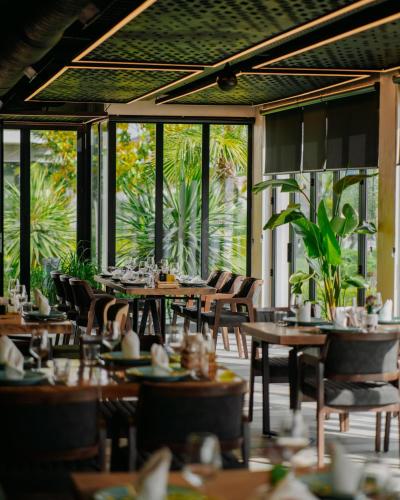 Restorāns, Nuevo Deluxe in Shengjin