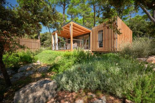 Premium Two-Bedroom Glamping Home with Terrace image 1