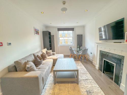 Conway Apartments, Londyn