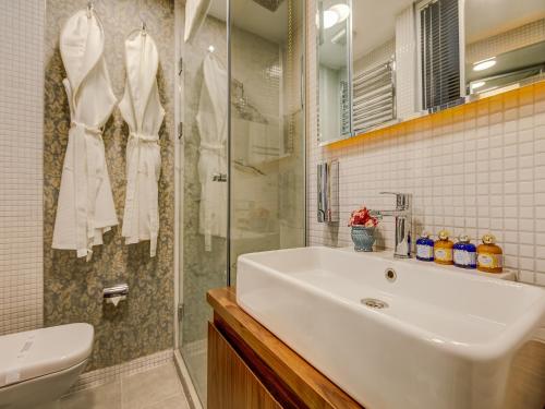 Sometimes Hotel Taksim Ideally located in the prime touristic area of Beyoglu, Sometimes Hotel Taksim promises a relaxing and wonderful visit. The hotel offers a high standard of service and amenities to suit the individual