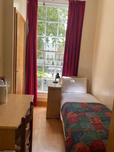 European Hotel - image 8