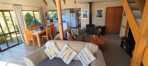 Moananui Lodge in Diamond Harbour
