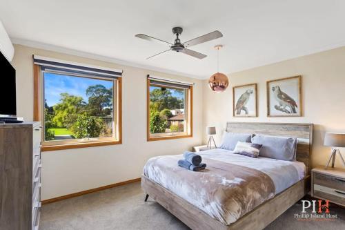 Holiday Home room in Private Family Home Near North-Facing Beach