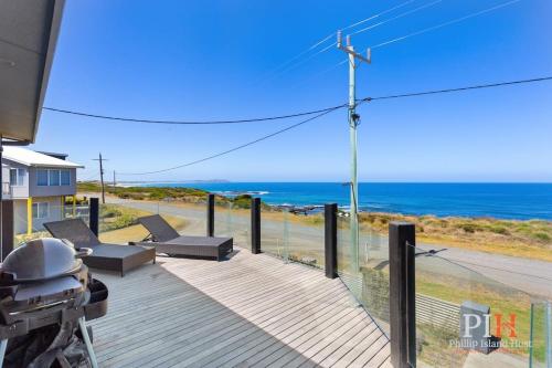 Ultimate Beachfront Retreat – khách sạn tại Sunderland Bay