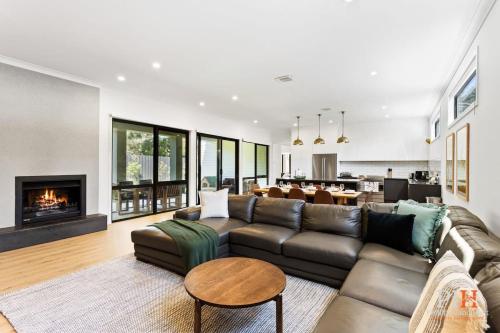 Luxury Home Sleeps 9 Guests