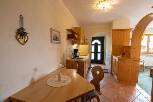 Kitchen, Appartementhaus Olympia Schlossl in Neustift im Stubaital