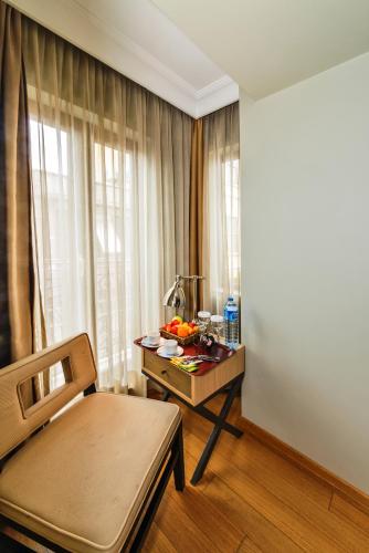 Double or Twin Room image 10