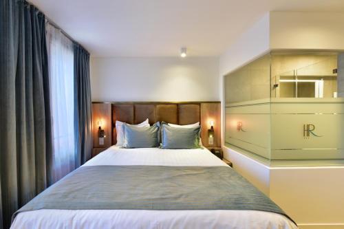 Hotel Rousseau - image 14