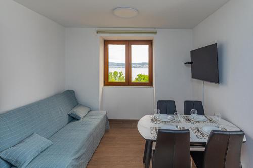 Удобства, Apartma Oljka in Анкаран
