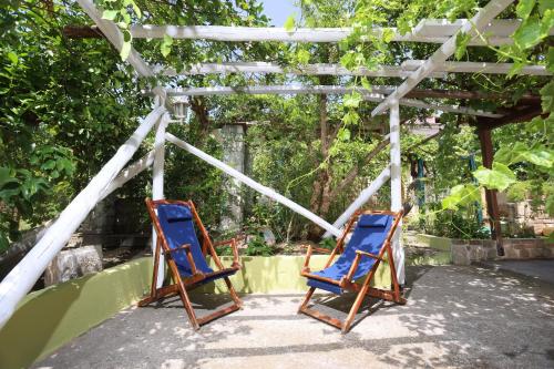 Madlen Apartments – Nea Skioni, MO