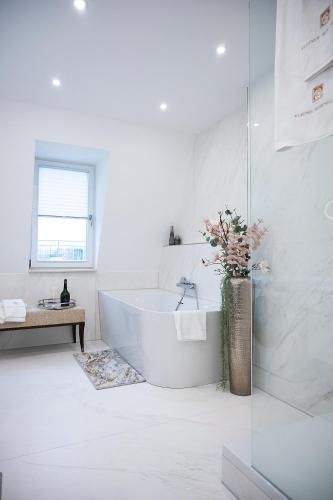 Kleiner Rosengarten - image 14