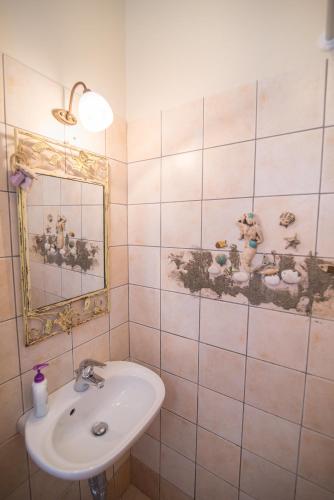 Levantes Houses - image 6