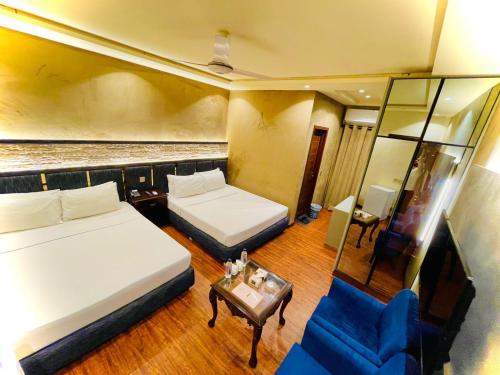 Shelton's Rezidor Hotel Gulberg Lahore - image 10