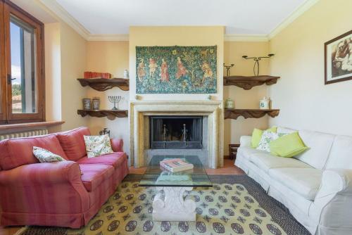 Villa Acquaviva With Pool In Perugia