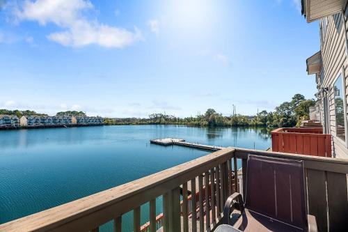 Lake Palmetto Hidden Gem in Charleston, USA