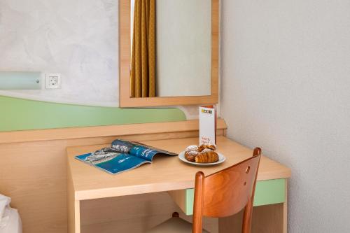 Hotel Narcis - Maslinica Hotels & Resorts - image 14