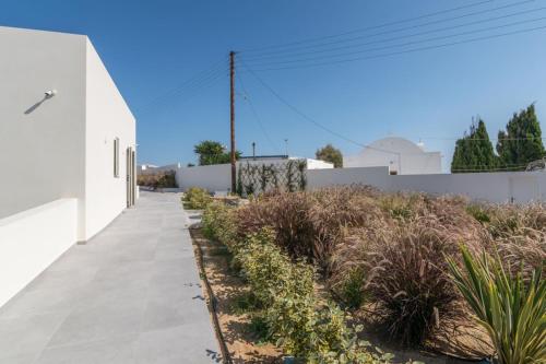 Thiopetra Villas – Milos