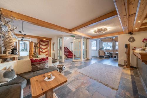 Előcsarnok, Burghotel Alpengluhn in Obergurgl