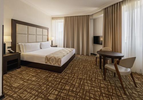 Hotel National - image 13