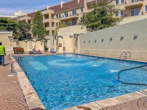 Peaceful 1 Bedroom Apartment in Motor City Dubai - image 14
