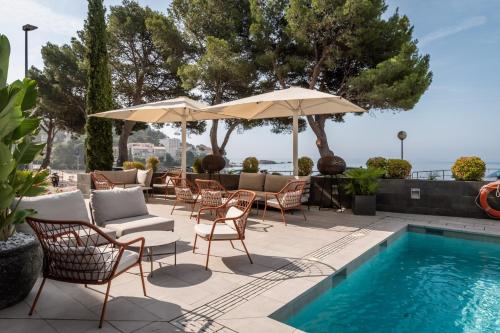 Canyelles Platja in Almadraba-Canyelles