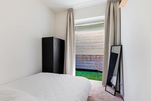 Stylish apartment next to the Amstel river- Unit F, Amsterdam (photo 10)