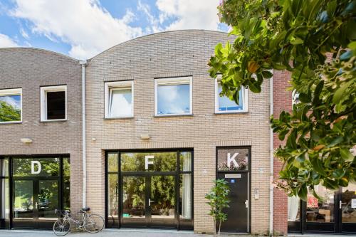 Stylish apartment next to the Amstel river- Unit F, Amsterdam (photo 6)