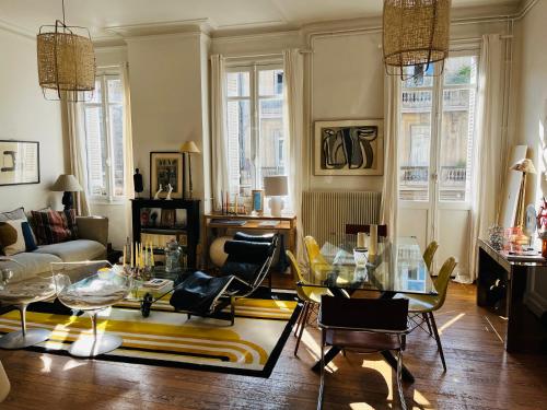 Bel appartement terrasse, Bordeaux