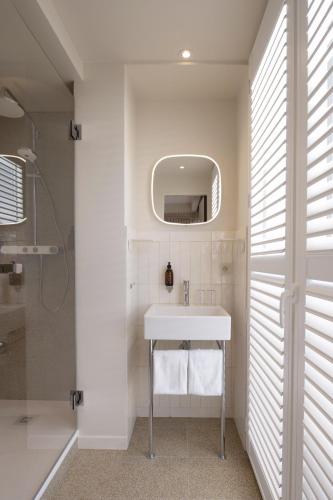 Single Room image 1