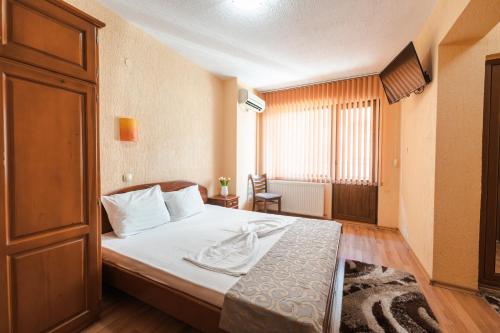 Sveti Georgi Hotel - image 7