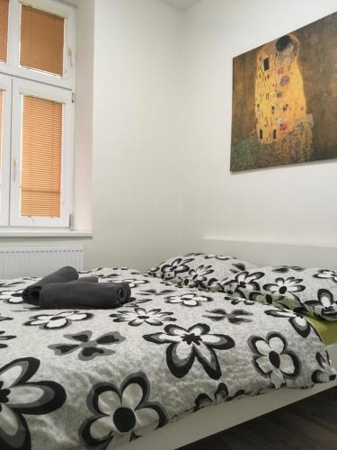 Sleeps 6