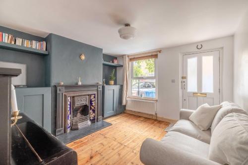 Cosy 2-Bed Cottage, close to Windsor and Legoland - Tempstay, Windsor (zdjęcie 6)