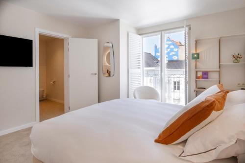 Comfort Room image 1