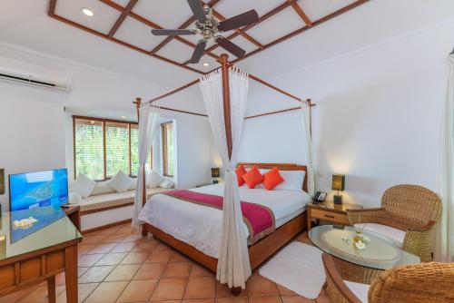 room detail thumbnail 0