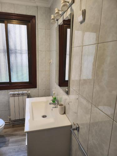  Comfortable Apartment in Santander 65 m² Parking Included in Santander