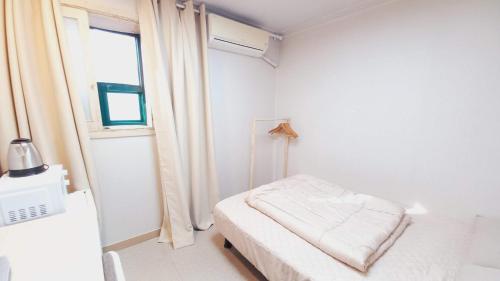 Sujeongjang Inn Room Type - Double Room with Private Bathroom