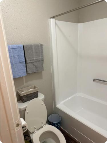 Prime Urban Escape-STEPS to NRG & Minutes from TMC in Houston, USA