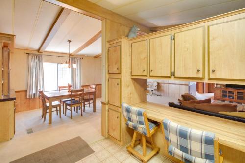 Bullhead City Home with Fire Pit - Walk to CO River! - image 9